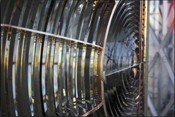 The optical unit of Creac-h lighthouse, one of the brightest in the world, visible till the English coast The optical unit of Creac-h lighthouse, one of the brightest in the world, visible till the English coast