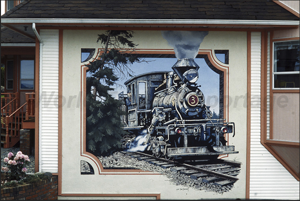 Between 1880 and 1900 it develops an important rail network used primarily for the timber industry Between 1880 and 1900 it develops an important rail network used primarily for the timber industry