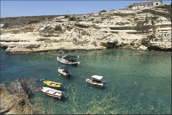 Mezapos Bay