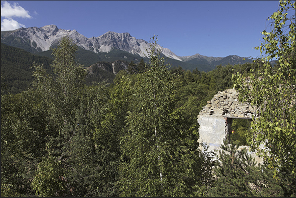 Signols. Ruins of the ancient mining town