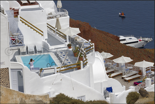 Rooms with sea view swimming pool