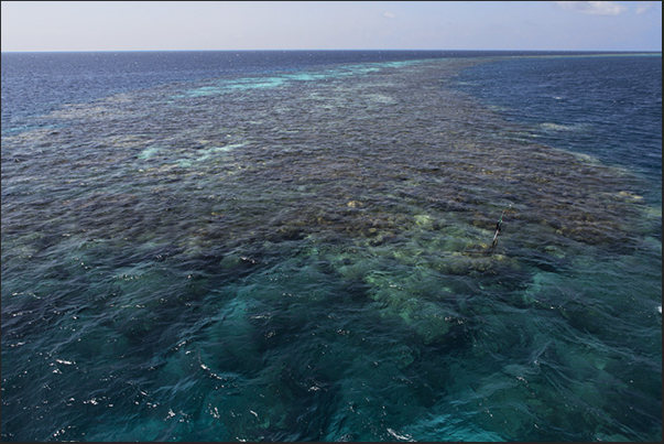 The access to the interior ring of coral reef of Sha-ab Rumi