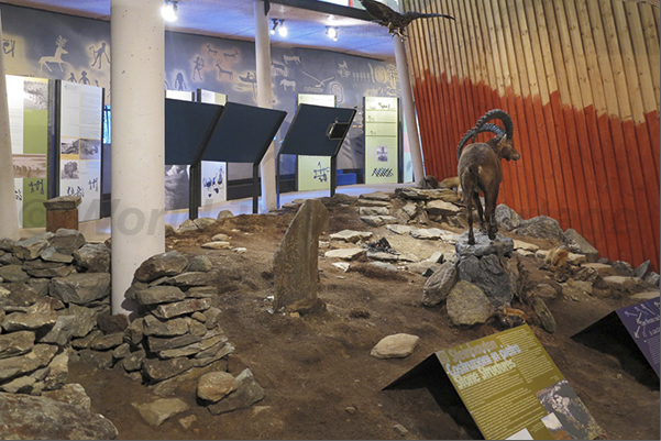 Madonna di Senales. Archeopark with showrooms and reconstruction of alpine environments during the Neolithic period Madonna di Senales. Archeopark with showrooms and reconstruction of alpine environments during the Neolithic period