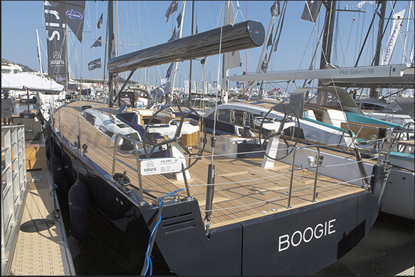 120 sailboats exposed along the pier of the Old Port, under the hill of the Suquet