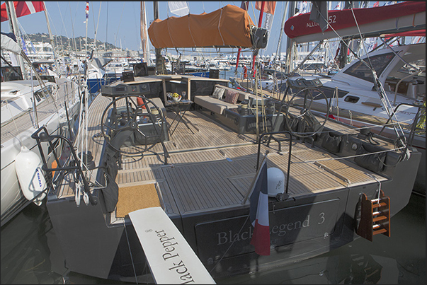 120 sailboats exposed along the pier of the Old Port, under the hill of the Suquet