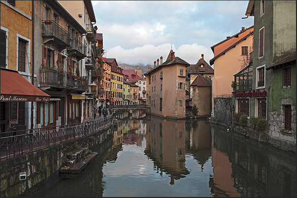 Thiou canal, the main channel Thiou canal, the main channel