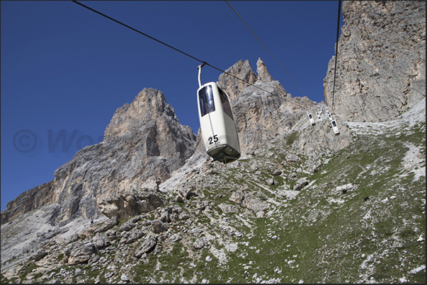 Ascent by cable car from Passo Sella to refuge Demetz Ascent by cable car from Passo Sella to refuge Demetz
