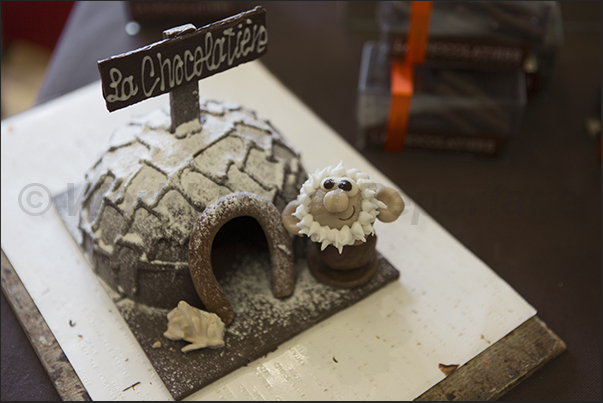 The Chocolaterie, one of the most famous shops in Lausanne to taste chocolate in all its forms and tastes