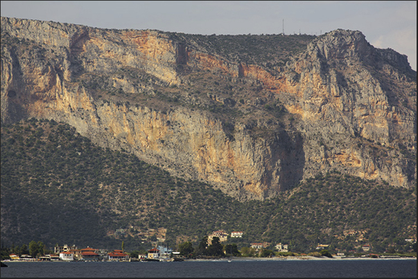 Port of Plaka near the town of Leonidhio