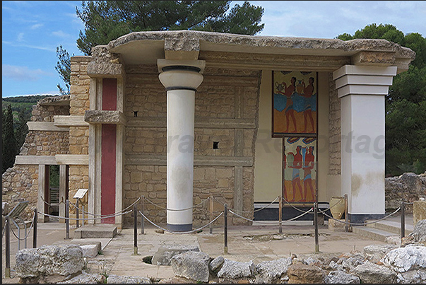 The archaeological ruins of Knossos. The temple was made up of over 400 rooms connected by stairways and arcades The archaeological ruins of Knossos. The temple was made up of over 400 rooms connected by stairways and arcades