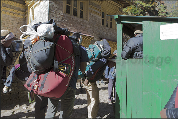 Police place to Monjo for permission to enter in the Sagarmatha (Everest) National Park