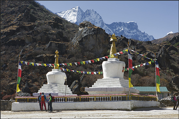 The temple with Stupa in the village square of Khumjung The temple with Stupa in the village square of Khumjung
