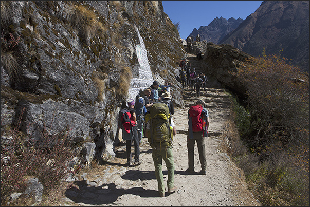 Start of the climb to Tengboche Monastery Start of the climb to Tengboche Monastery