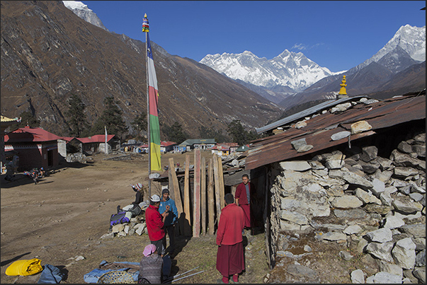 Village of Tengboche (3860 m) Village of Tengboche (3860 m)