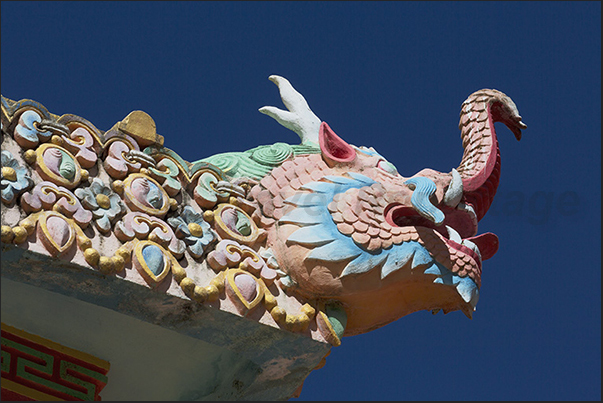 The monastery of Tengboche (3860 m). Decorative figures on the portal