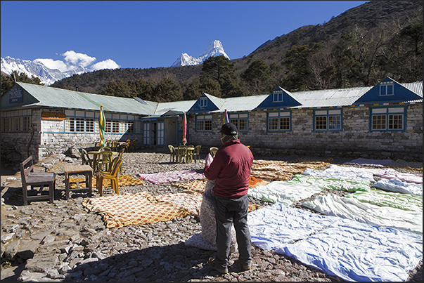 In the village of Deboche (3820 m), the sun dries the blankets of the night In the village of Deboche (3820 m), the sun dries the blankets of the night