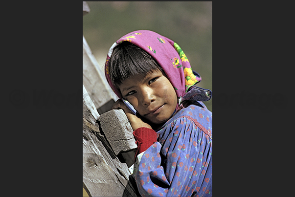 The journey in the Barranca del Cobre, ends with the memory of the looks of the children Taraumara