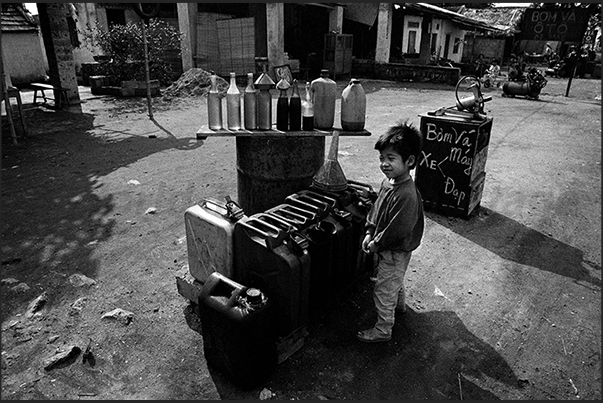 Gas station on the way to the central highlands