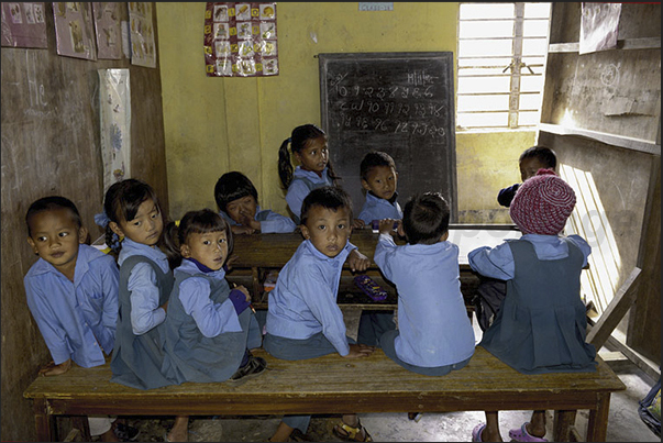 The plantation is equipped with an school for the children of the pickers The plantation is equipped with an school for the children of the pickers
