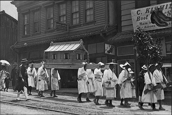 Japan. Kobee. A funeral service