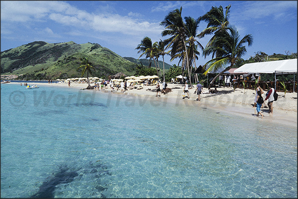 Pinel Island Beach. In front of the north-west coast of St. Martin