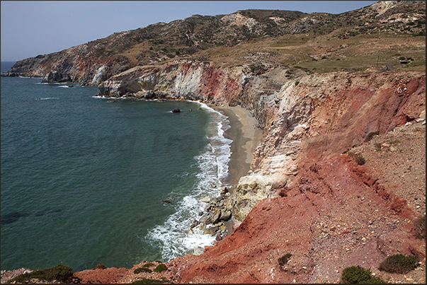 The red cliffs of Paliochori beach (south coast of the island)