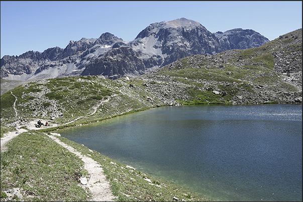 Peyrot Lake (2450 m)