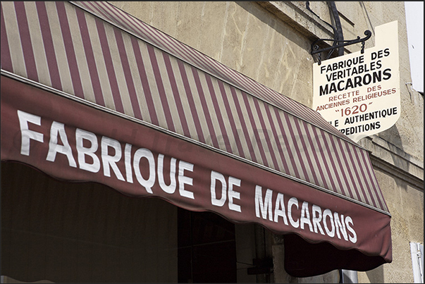 Medieval village of Saint Emilion. Macarons handicraft factory, typical biscuits of the area