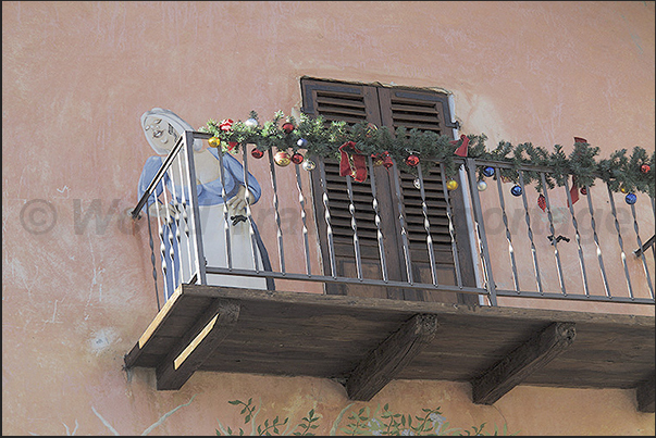 Usseaux. In the village murals and drawings tell stories and traditions of the alpine village