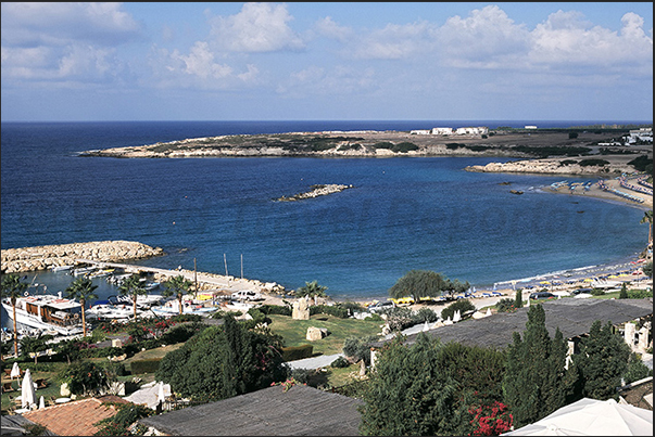 Coral Bay (West Coast) Coral Bay (West Coast)