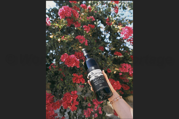 Oil and excellent red and white wines are produced inside the island Oil and excellent red and white wines are produced inside the island