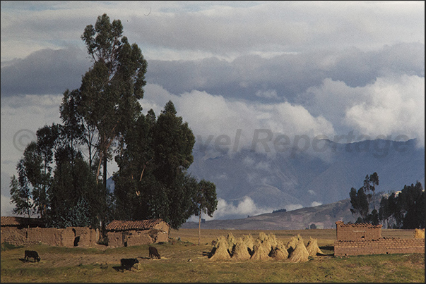 Chinchero plateau between Cuzco and the Urubamba river valley Chinchero plateau between Cuzco and the Urubamba river valley