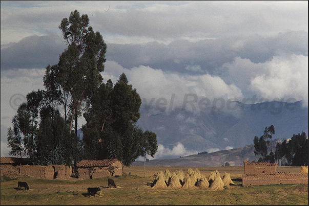 Chinchero plateau between Cuzco and the Urubamba river valley