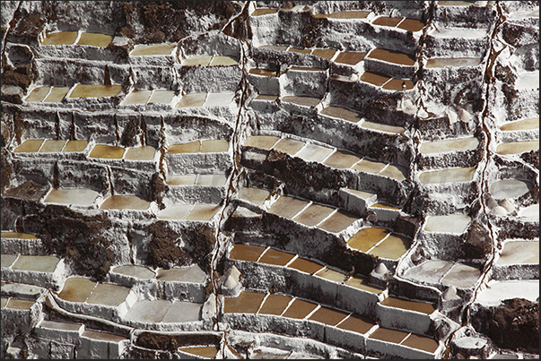 Salt pans of Maras, dating back to the Inca era, to extract the salt from the water descending from the Qaqawinay mountain Salt pans of Maras, dating back to the Inca era, to extract the salt from the water descending from the Qaqawinay mountain