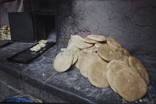 Town of Ollantaytambo in the Urubamba sacred river valley. Bread oven