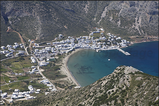 Port of Kamares seen from the church of Aghia Simeon overlooking the bay Port of Kamares seen from the church of Aghia Simeon overlooking the bay