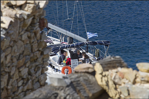 Break in the protected bay of Heronissos at the bottom of the bay