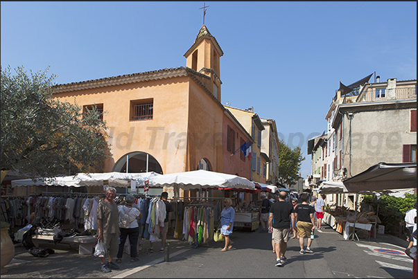 Square in Rue Saint Sébastien with market stalls Square in Rue Saint Sébastien with market stalls