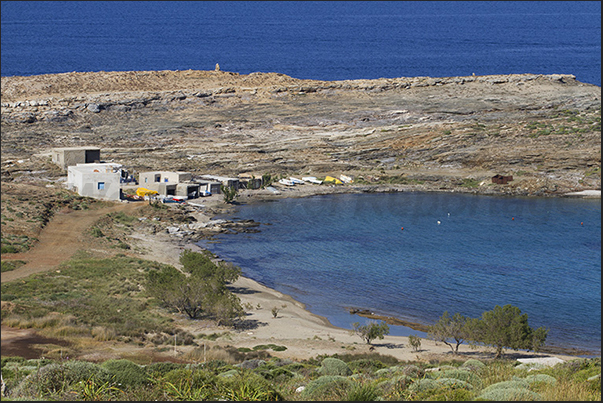 Platis Gialos bay