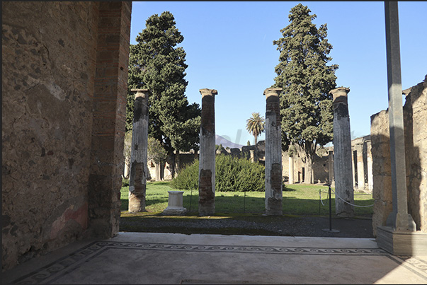 The exit portal from the splendid Villa Vettii