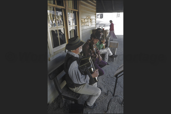 Sovereign Hill. Music in the street