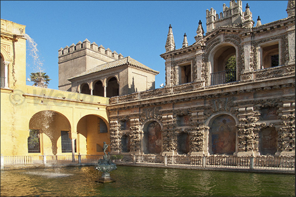 Sevilla. Alcazar, the royal palace gardens Sevilla. Alcazar, the royal palace gardens