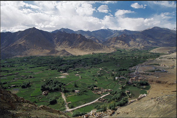 The valley of Leh The valley of Leh
